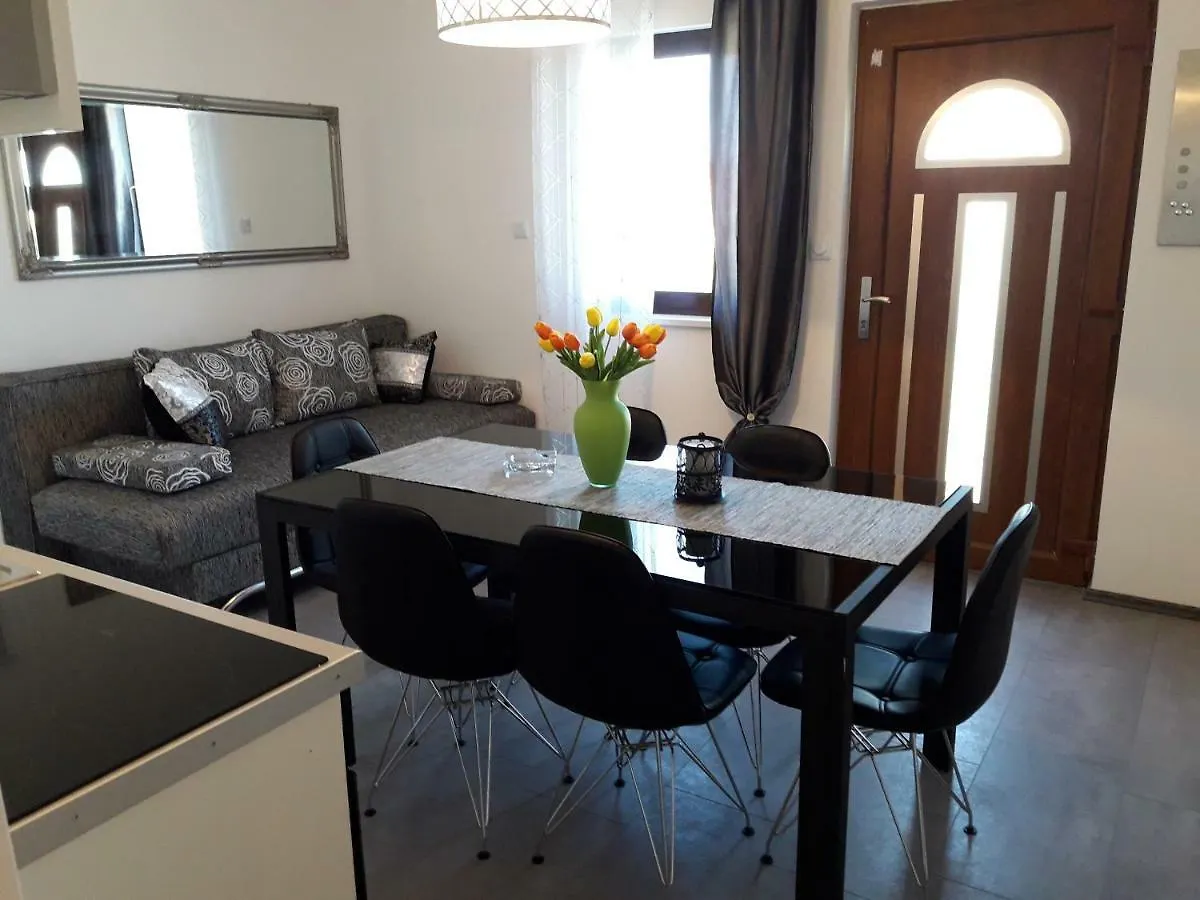 Apartmani Tajana Sukosan 0*,  Croatia